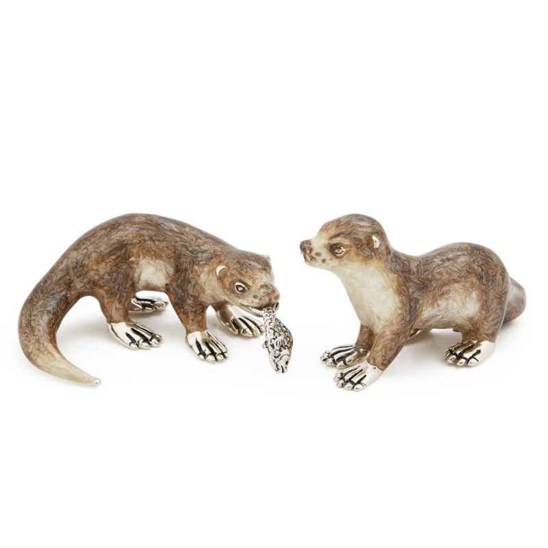 ST575-Otter-couple