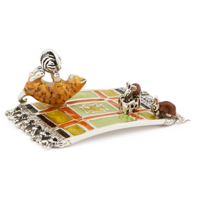 ST640-Cat-&-Mice-on-Carpet