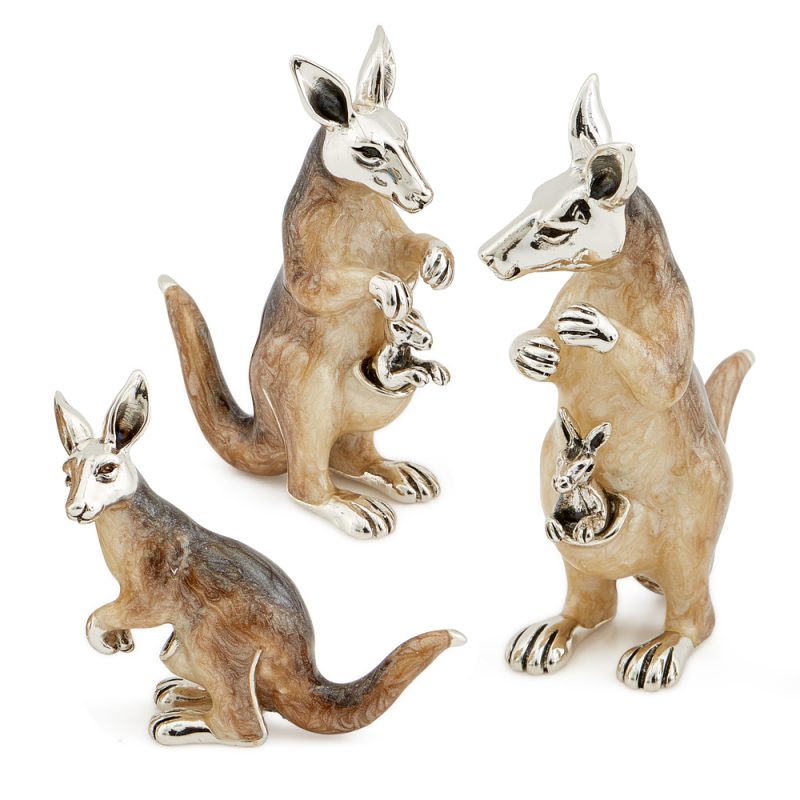 ST129-Grey-Kangeroo-family